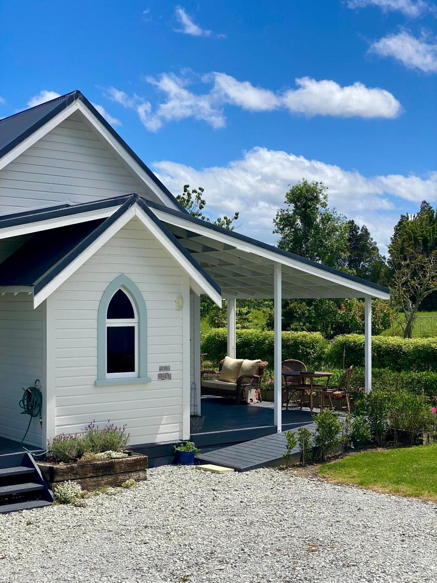The Chapel - Kohukohu Villa Buitenkant foto